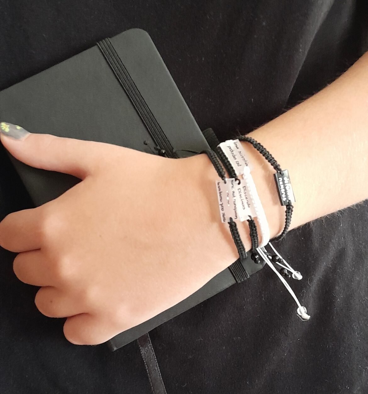 Making Shrink Plastic Bracelets with Unique Messages to Gift